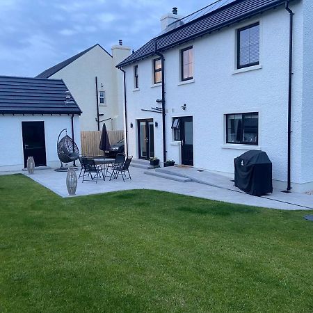 Beautiful Private Room And Bathroom Ballycastle Exterior foto